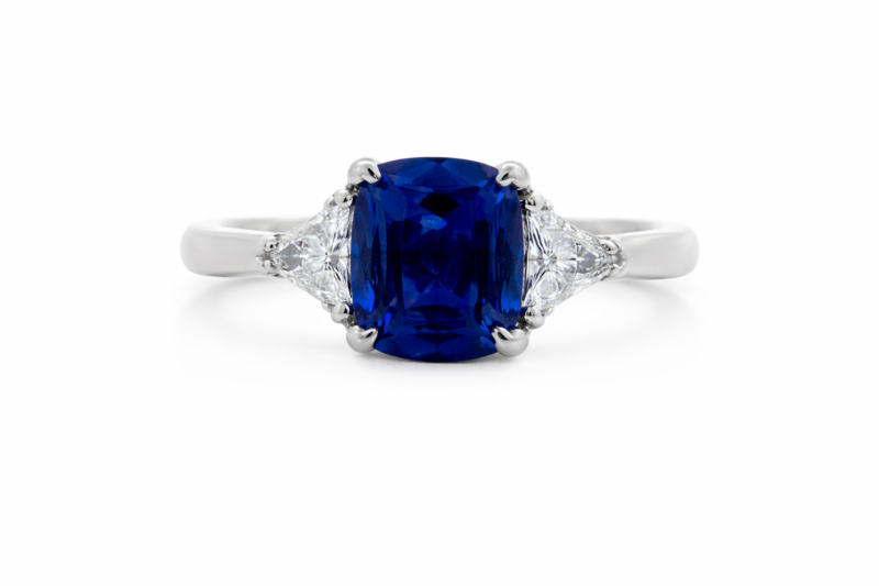 Engagement ring Royal Blue Sapphire , Geretti Sablon